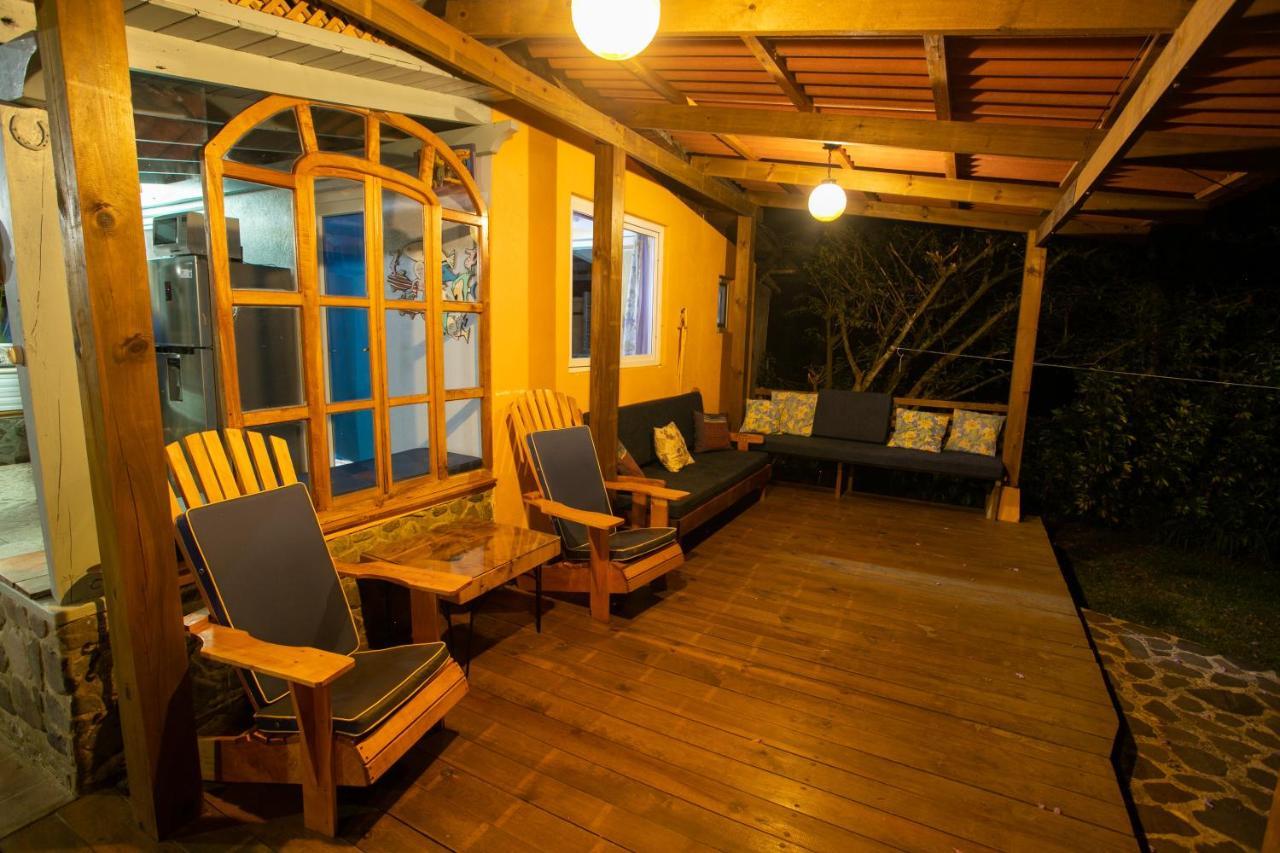 Lake Front Retreat At Los Elementos Santa Cruz La Laguna Ngoại thất bức ảnh